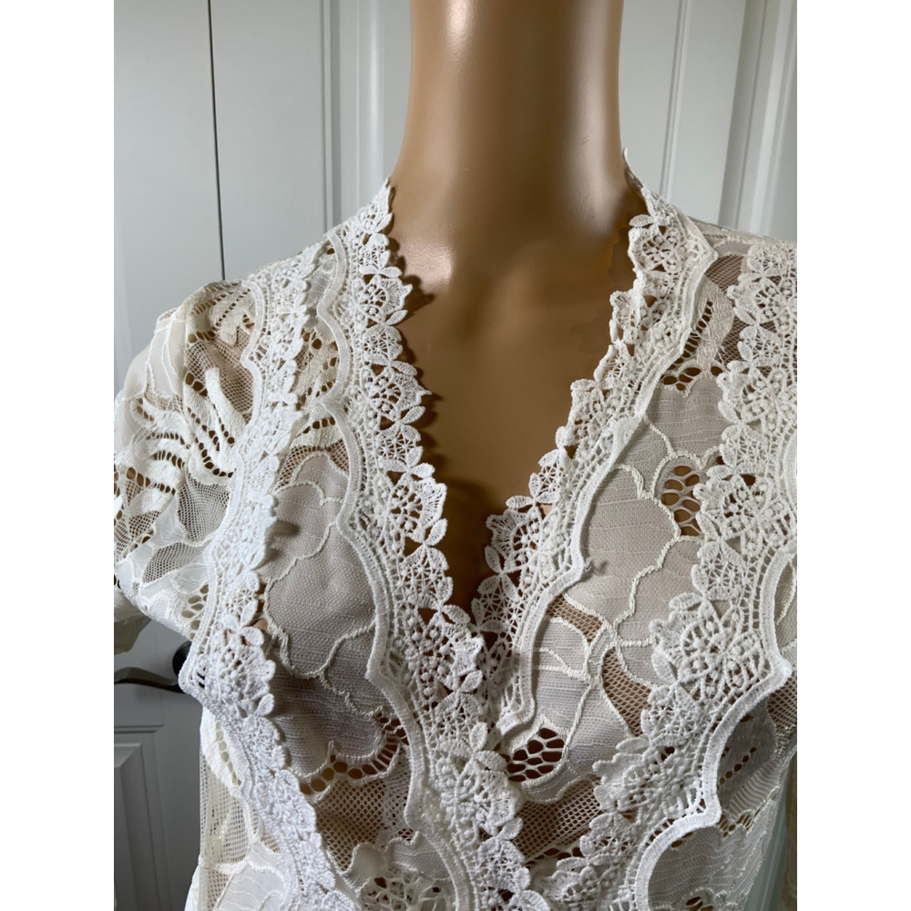 Women's Jumpsuit 2XL White Long Sleeve Lace Top V-Neck Coquette Fairy Barbiecore - Picture 3 of 16
